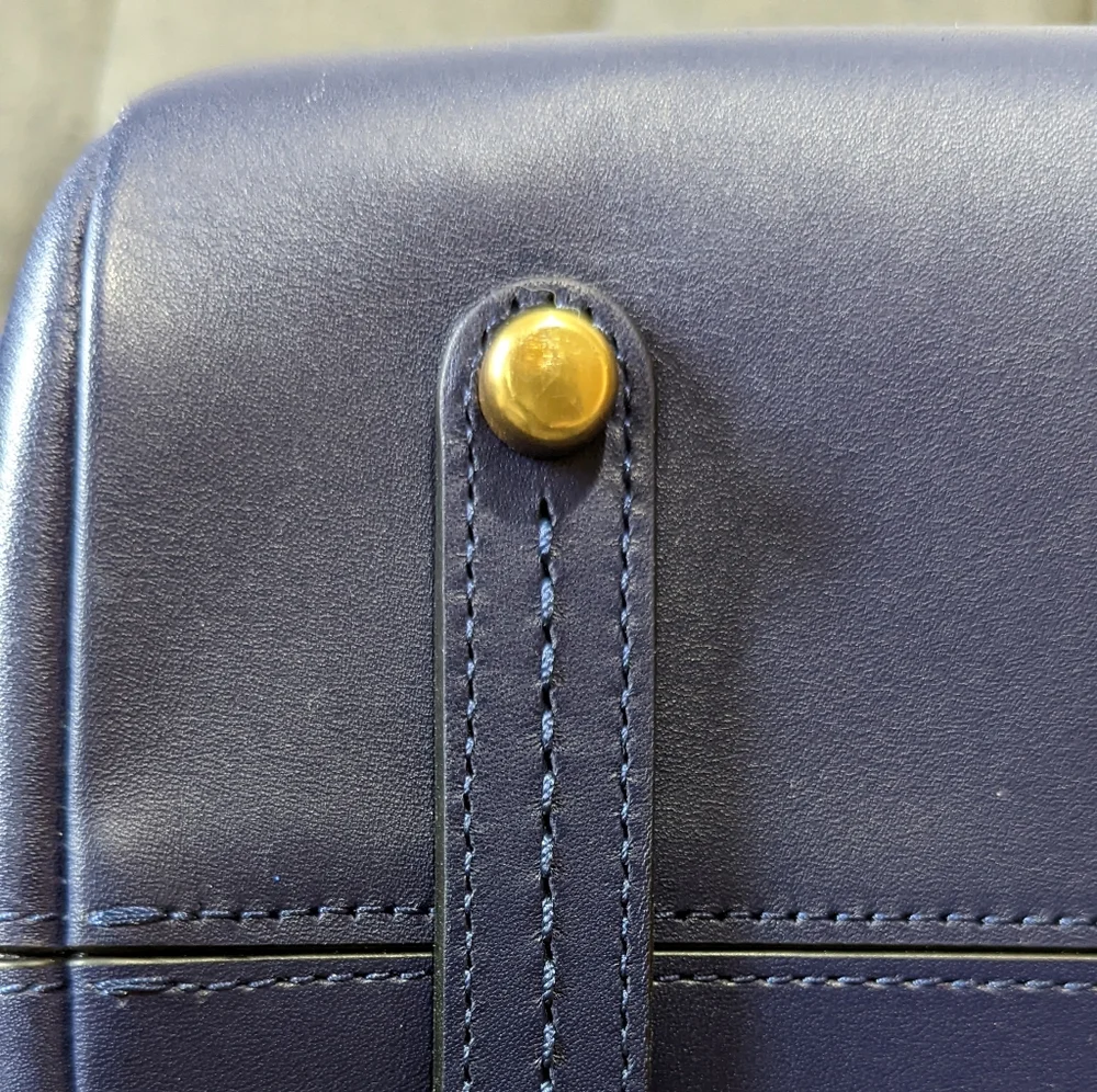 Coach Mason Carryall w/ Snakeskin Detail - Picture 4 of 10